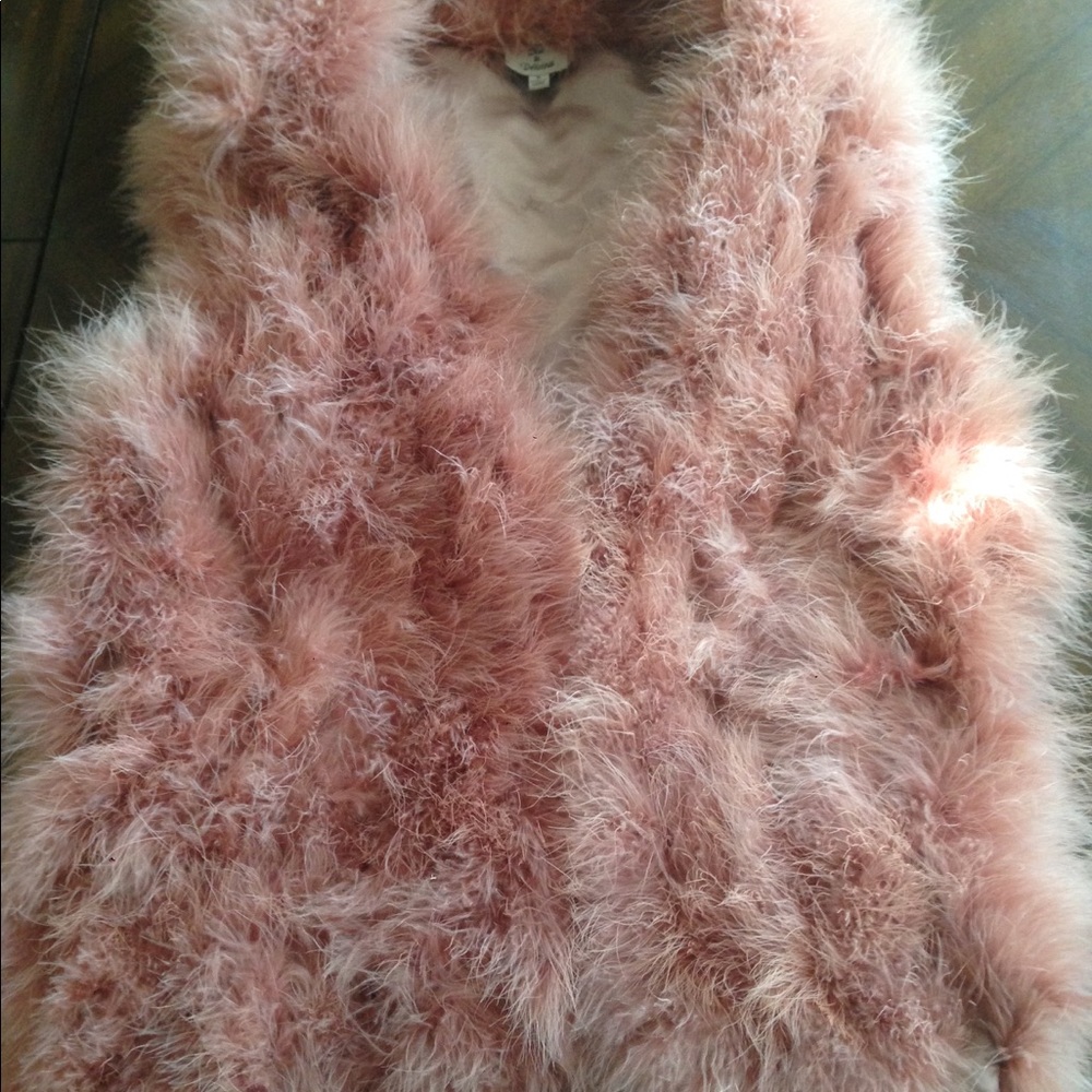 Beautiful original pink short feather vest